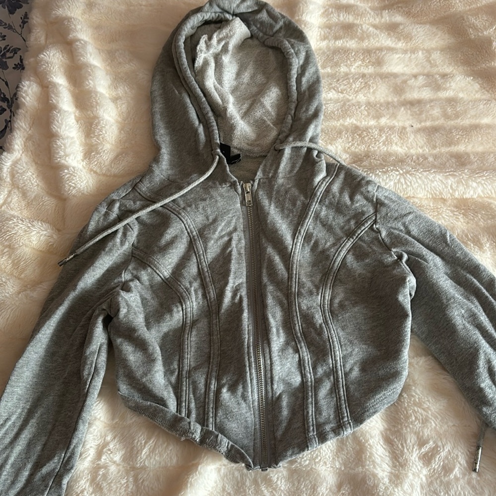 Grey cropped jacket